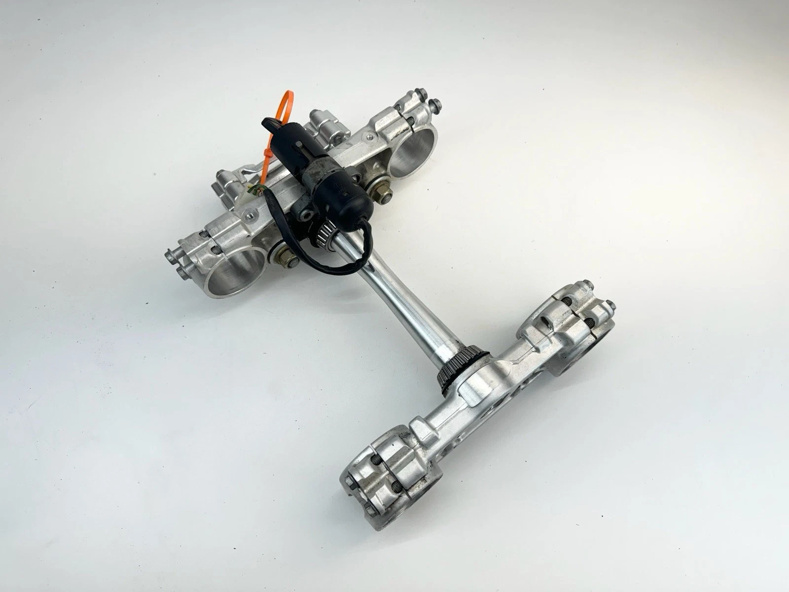 ✅ 2006 - 2009 Aprilia SXV450 RXV 450 Triple Clamp Triple Tree Ignition Key OEM