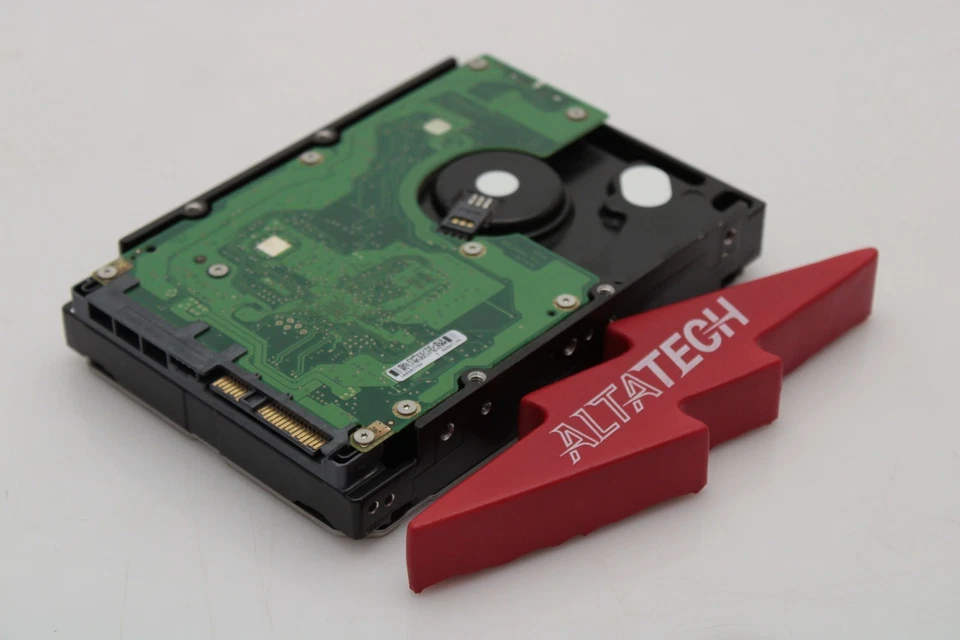 EMC 146GB 3.5" SAS Hard Disk Drive 005048873 AX-SS15-146 HDD 15K for AX4-5 - Image 2 of 4