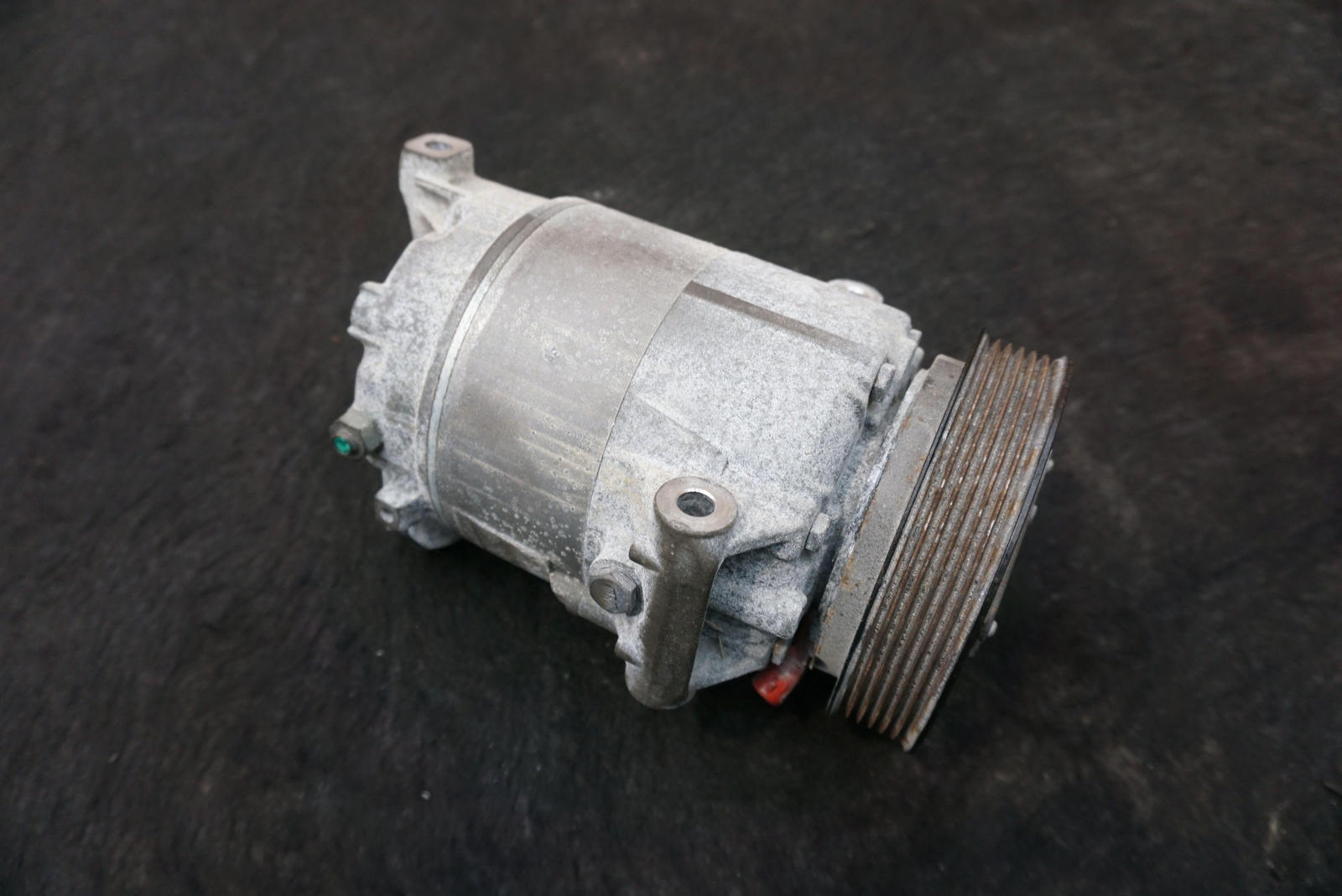 AC Air Conditioning Compressor Assembly OEM 1141067 Ferrari California 2012-14