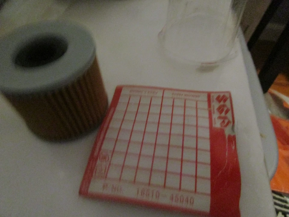 Filtro de aceite de motor OEM 16510-45040 NUEVO DE STOCK Suzuki GS1000 GS250 GS450 GS650 GS750 GS816 Foto 3 de 4