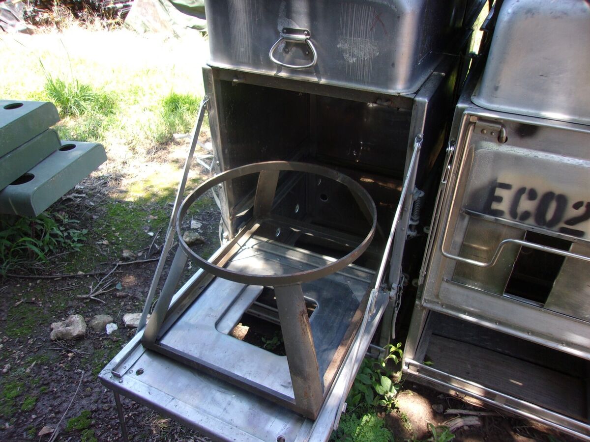ONE-MILITARY SURPLUS KITCHEN M59 FIELD RANGE STOVE OVEN-NO ONE-MILITARY SURPLUS KITCHEN M59 FIELD RANGE STOVE OVEN-NO