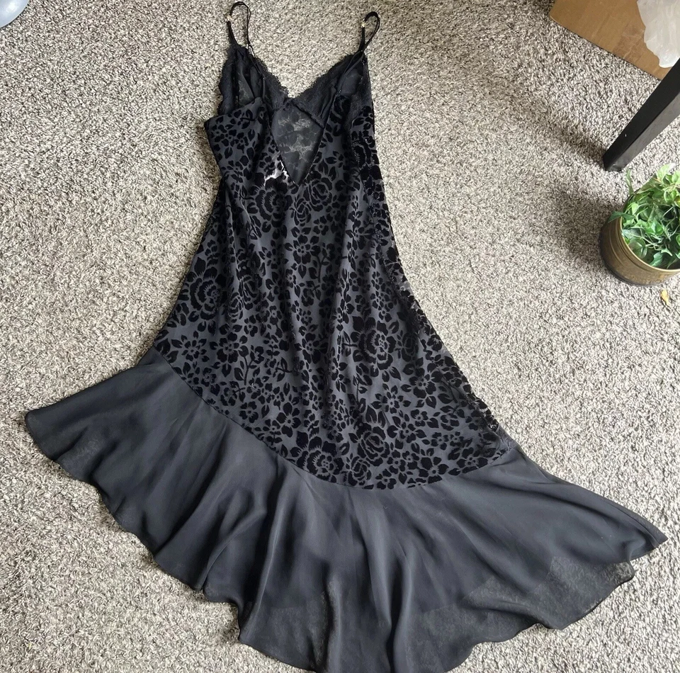 Y2K 90s Style Flocked Velvet Floral Whimsigoth Midi Slip Dress Black M V-neck - Image 4 of 4