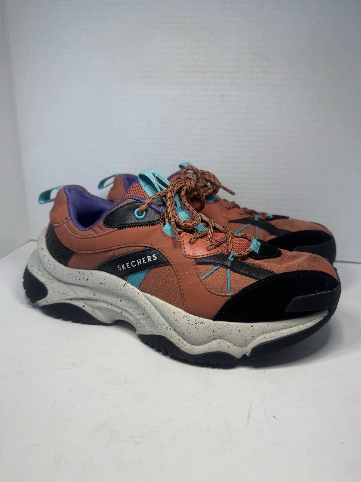 Skechers Moonhiker Men’s Low Hiking Sneakers Brick/Black Size 7.5