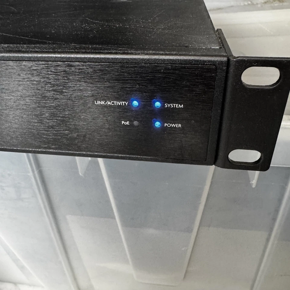 Luxul AMS-4424P 26-Port/24 PoE+ Stackable L2/L3 Switch - Used, Tested, Works! - Image 3 of 4