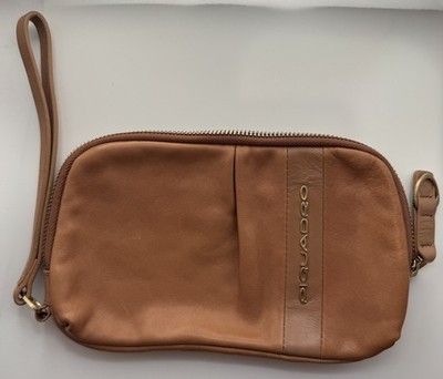 Piquadro Leather Clutch Bag, Zippered, Wrist Handle, Six Card Slots, Spain