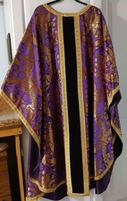 Bellissima Casula Viola + Set Paramenti + 5 pezzi