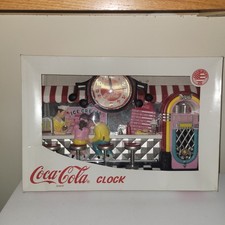 Horloge murale vintage Coca-Cola thème années 50 fontaine à soda 3D neuve dans sa boîte coke