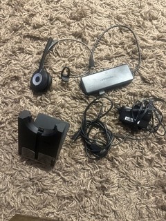 Auriculares Jabra Pro 930 DECT teléfono de oficina con base de carga y accesorios