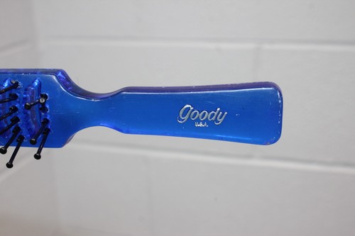 Mini spazzola per capelli vintage BUONA punta a fungo 6" plastica blu, PULITA! Usato in ottime condizioni! - Foto 3 di 12