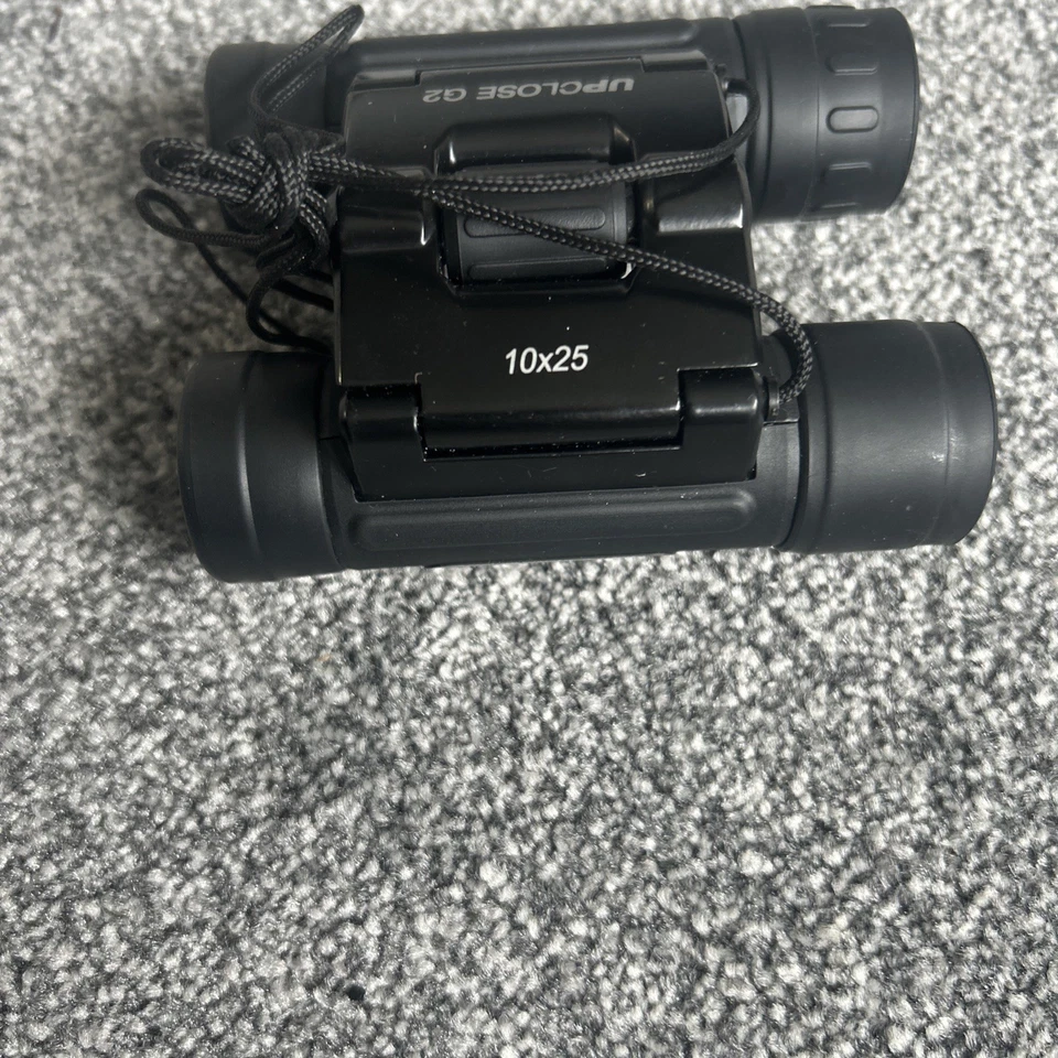 Celestron UPCLOSE G2 Roof Binocular - 10x25  71232-CGL - Image 4 of 4