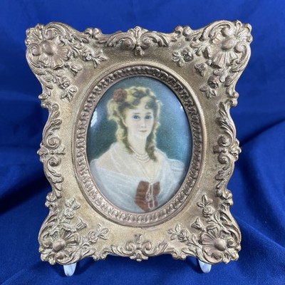 Vtg Small Ornate Gold Frame Convex Glass Princess De Montessque Print