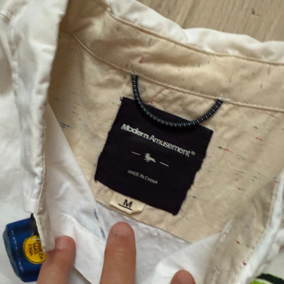 Modern Amusement All Over Print Corona Beer Button Front Shirt Men Size Medium - Image 2 of 4