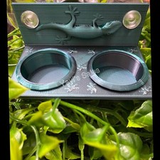 Reptile Food/Water Feeder With Rehusable Cups