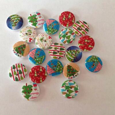 10 x 20 mm gemischt weiß hinterlegt Zweiloch Weihnachtsbaum Knöpfe. (Nr 0086)