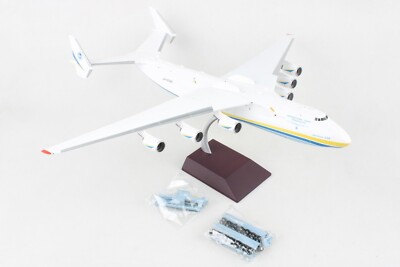 ANA R2D2livery（1/200） Amazon.com: Aviation ANA for Boeing B787-9 JA873A R2D2 Limited
