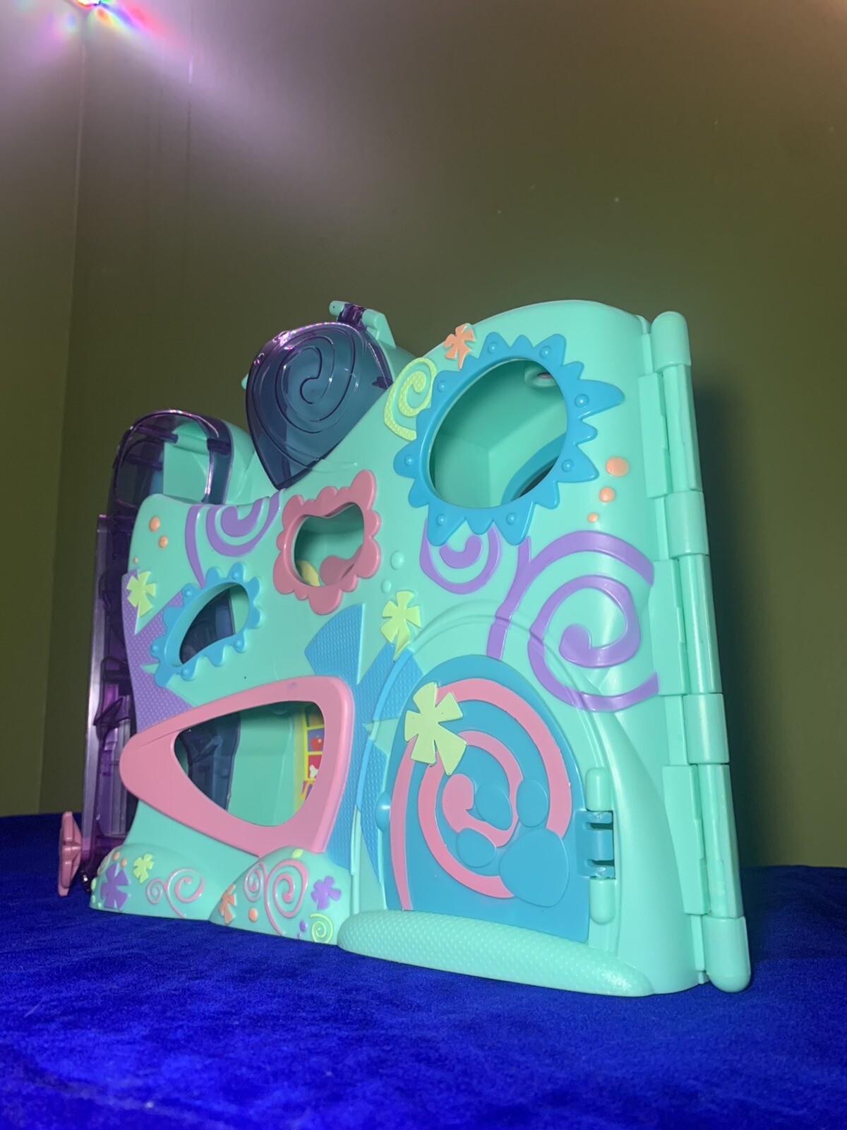 2008 Hasbro Littlest Pet Shop House LPS blue House Elevator Foldable