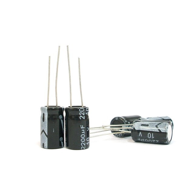 Конденсатор 10v 2200uf