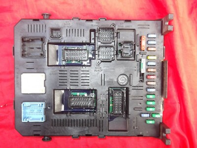 PEUGEOT 307 SW 1.6 HDI UNDER DASHBOARD FUSE BOX 9664476480