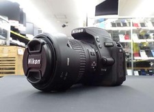 Nikon D5500 DSLR Camera 18-55mm VR II Lens Kit Used