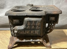 Queen Miniature Cast Iron Stove