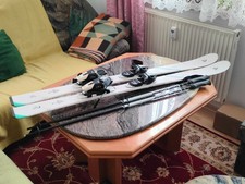 skiausrüstung mit schuhen