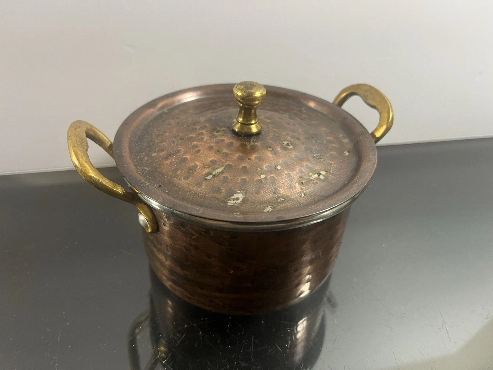 Dash Of That Hammered Copper 5 1/2” Mini Stockpot
Opens in a new window or tab
