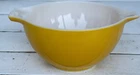 Vintage PYREX Yellow Cinderella mixing bowl 1 1/2 PT. Vibrant