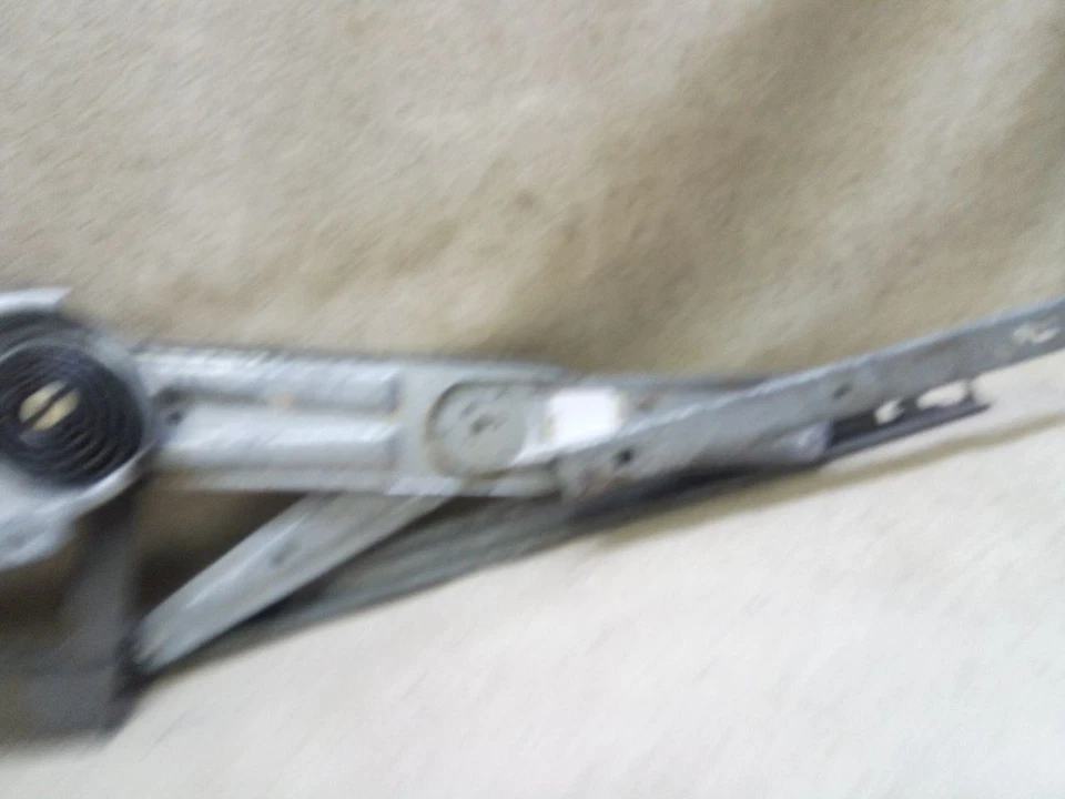 Passenger Right Front Power Window Regulator Sedan Fits 01-06 CHRYSLER SEBRING - Изображение 3 из 4