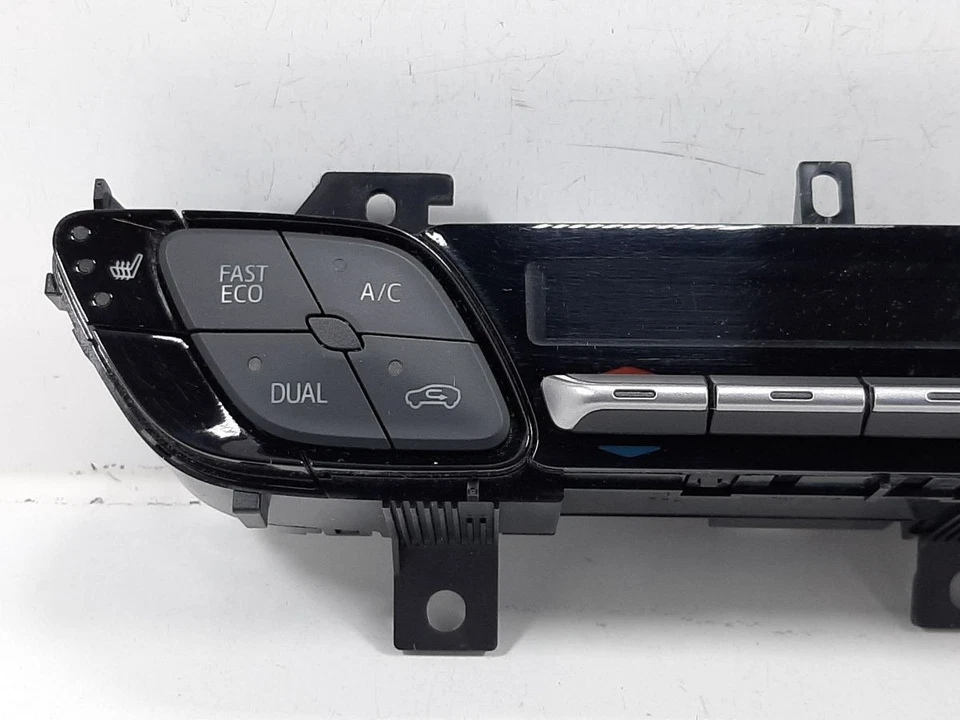 TOYOTA C-HR EXCEL 2020 Heater Control Panel 55900F4440 - Image 2 of 4