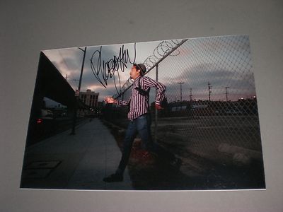 Pigeon John signed signiert autograph Autogramm auf 20x30 Foto 