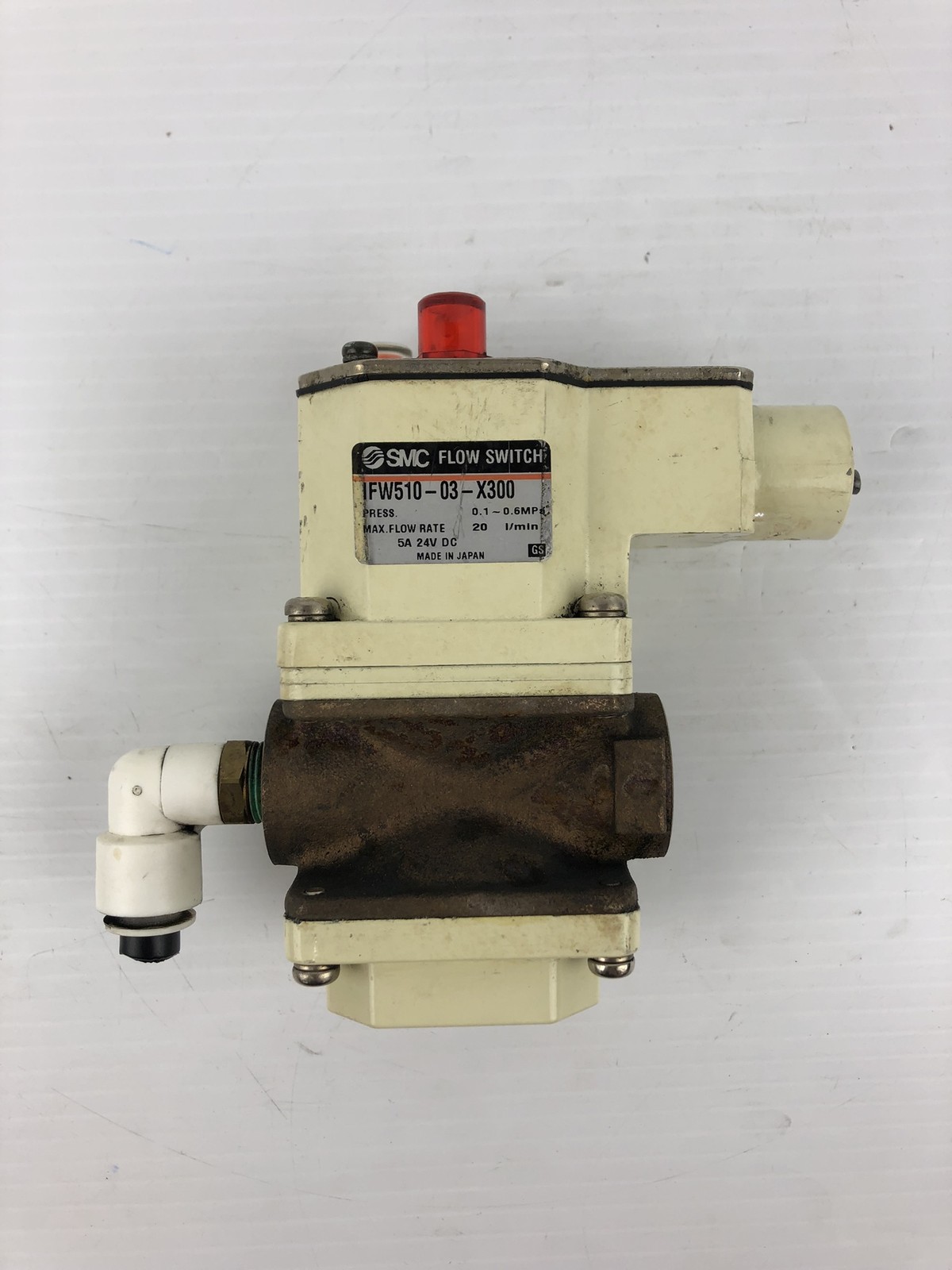 SMC IFW510-03-X300 Flow Switch 0.1~0.6MPa 5A 24VDC
