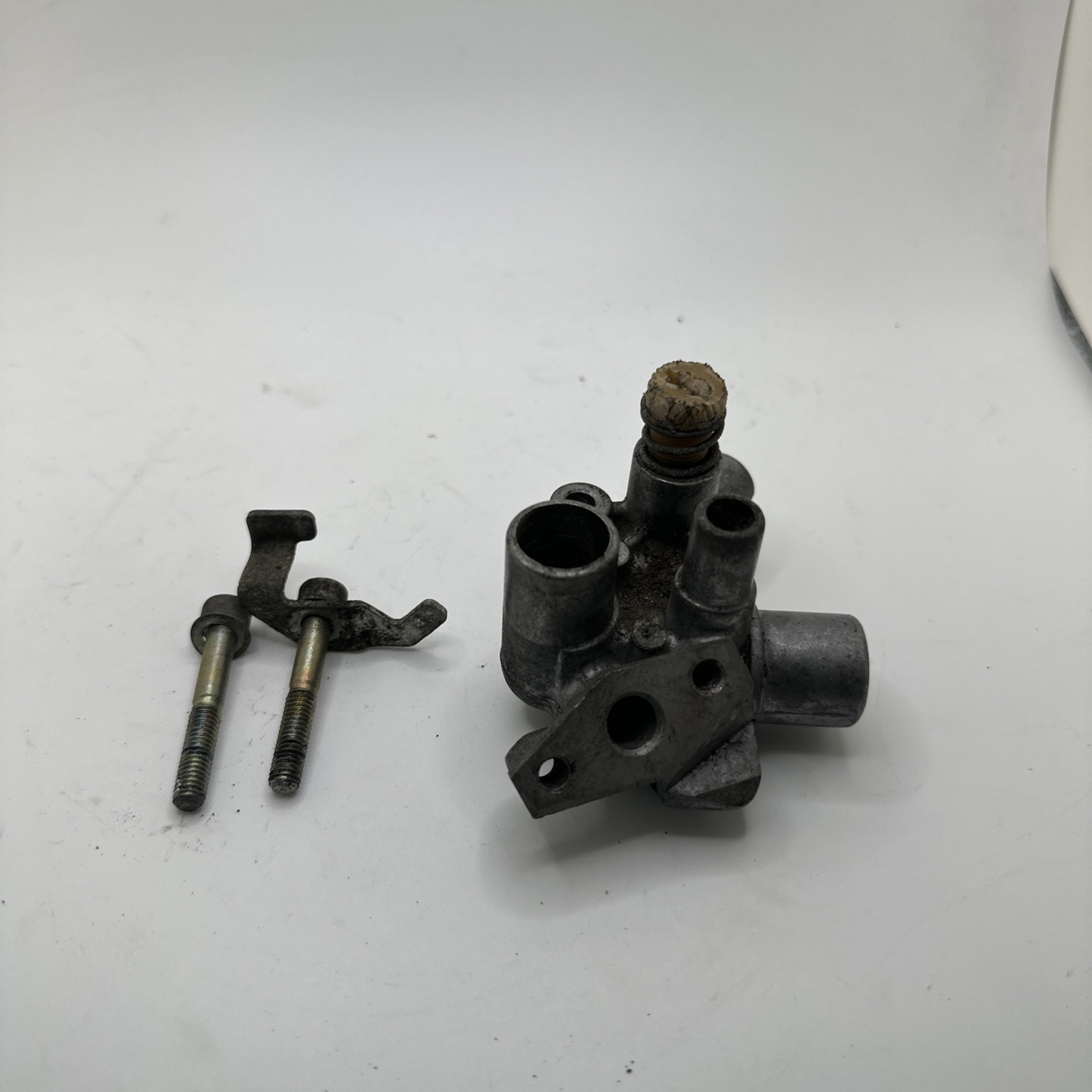 Mercedes-Benz R107 C107 380SL 450SL 560SL Idle Control Mechanical
