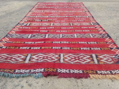 Feiner Vintage traditioneller handgefertigter orientalischer Kelim Wolle weinrot 7 x 3,6 Fuß