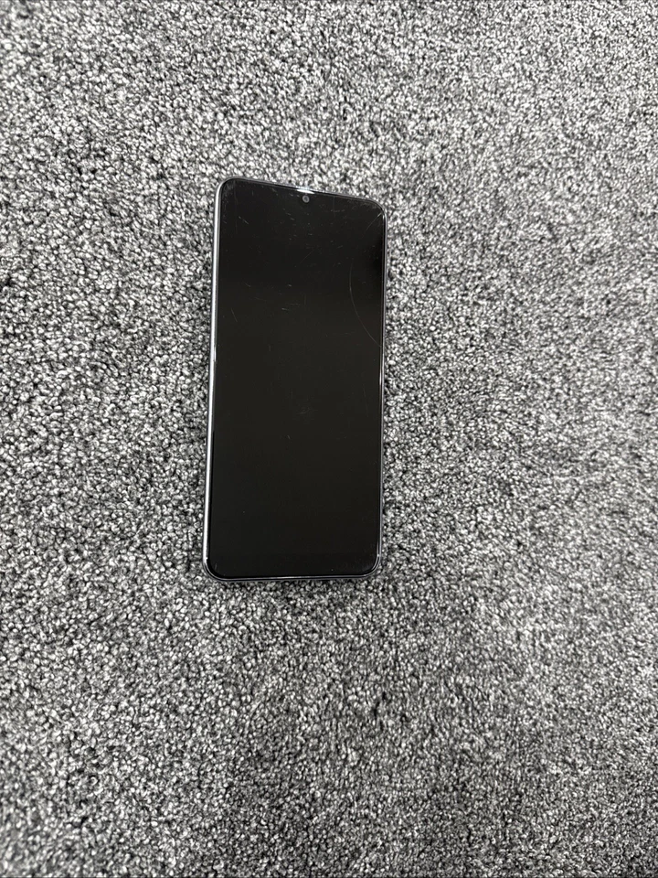 Vodafone Smart V10 VFD 730 Silver 32GB 5.9" Android Smartphone Hairline Crack - Image 3 of 4