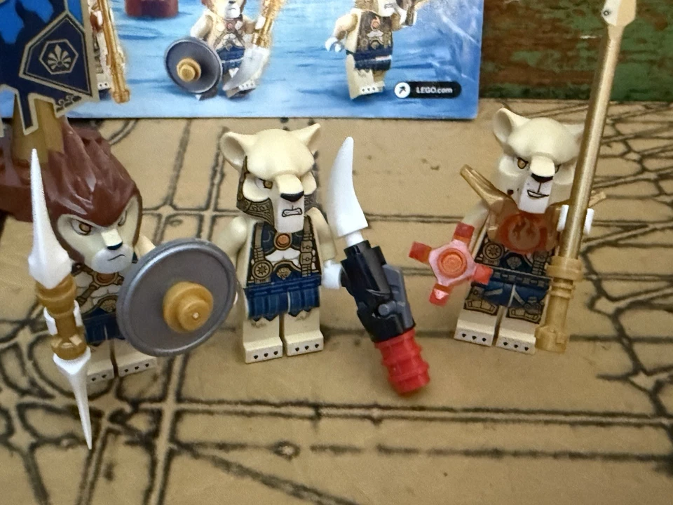 2014 Lego Legends of Chima #70229 Lion Tribe Pack Building Set Complete - Image 3 of 4