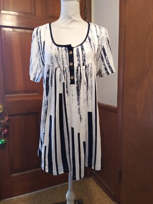 Unlabeled Size XL Black/White Blouse Short Sleeve NNT 30 1/2'' Long