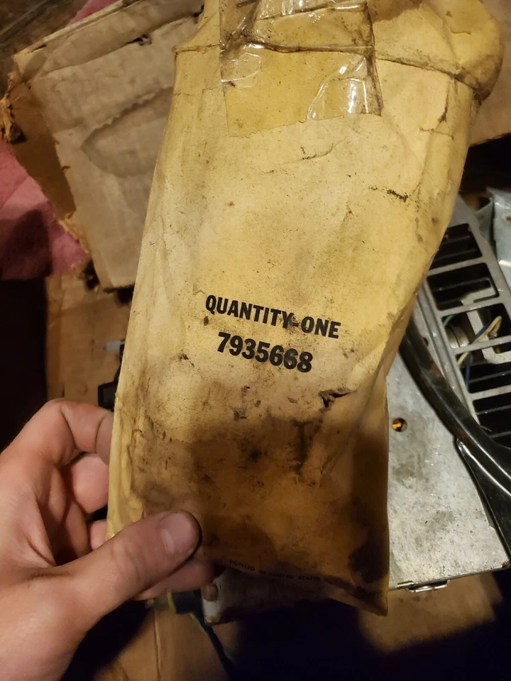 Radio pulsador Chevrolet Chevelle o Caprice Am 1971-1973 nuevo de lote Foto 4 de 4