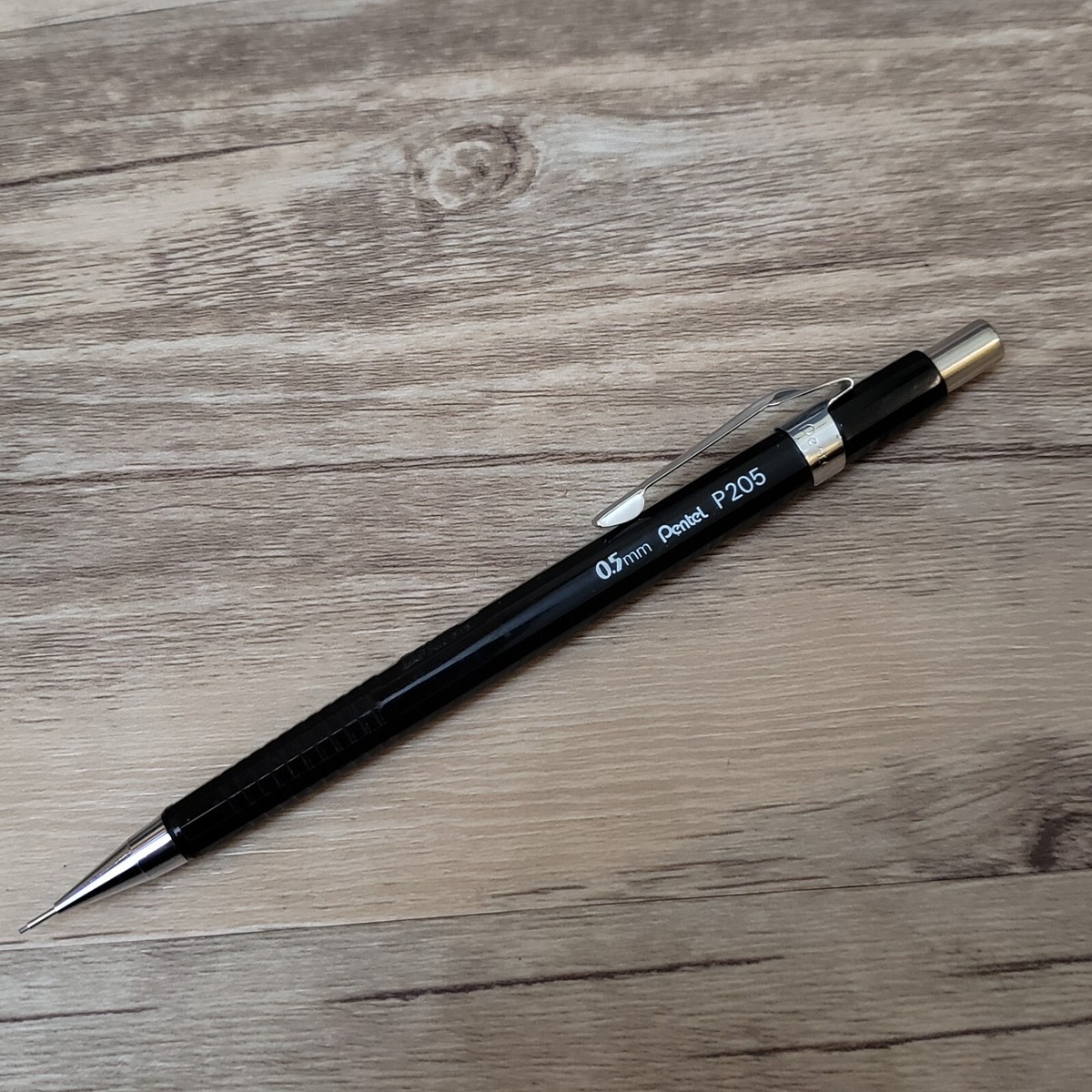 2 Vintage PENTEL P205 Mechanical Pencils Plastic & Chrome 0.5mm