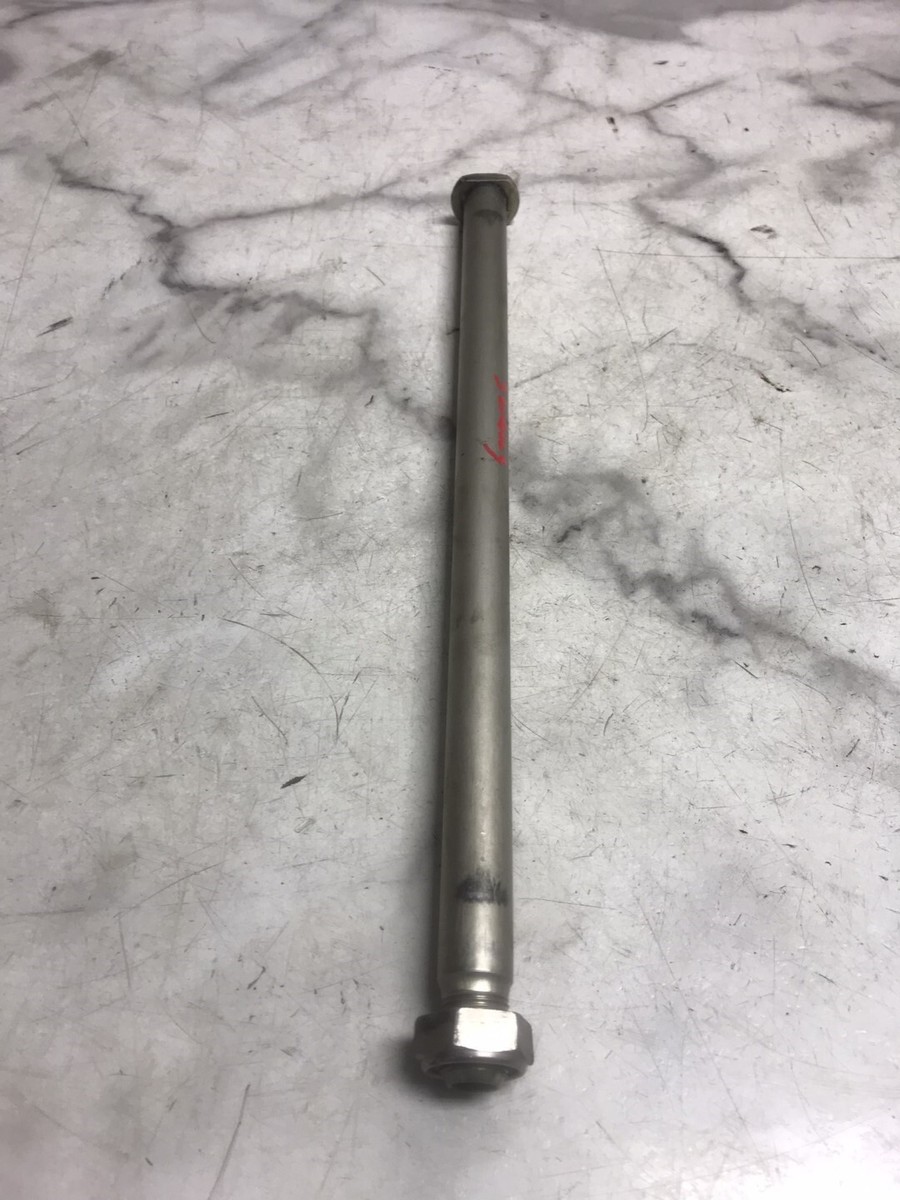 07 Yamaha XV 1900 XV1900 CT Stratoliner swing arm swingarm pin