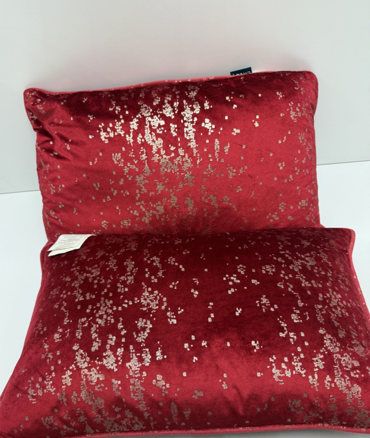 Set of 2 pillows,feather pillows, red color, very pleasant to the touch fabric