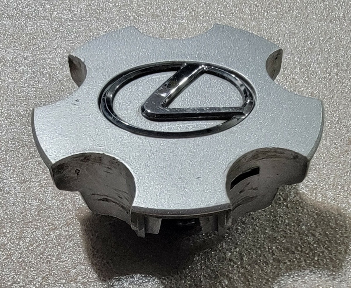 1992-1996 LEXUS ES300 OEM 8114 Silver Center Caps 74132 240 | eBay