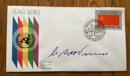 MIKHAIL GORBACHEV AUTOGRAPHED "FLAG SERIES USSR" RUSSIA 1985 FIRST DAY COVER FDC