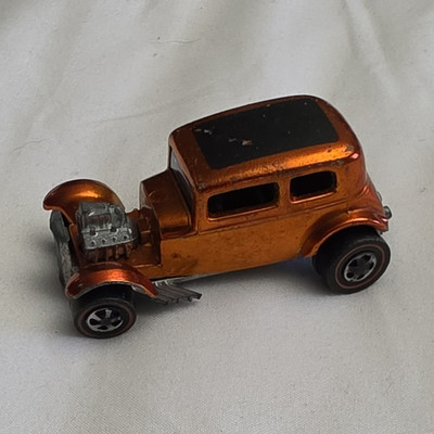 Redline Hot Wheel Classic '32 Ford Vicky Orange