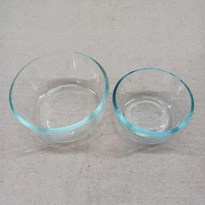 Pyrex 7200 Round 2-Cup and 7202 Round 1-Cup Glass Food Storage Bowls 2pcs USA