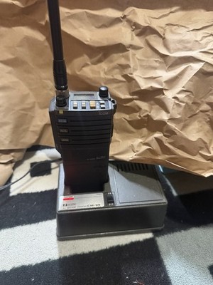 Icom IC-M11 for Parts W/ CM-35 AC Battery Charger. Sold As Is!!