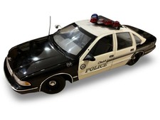 UT Models 1:18 Chevrolet Caprice Glendale Police Car Diecast