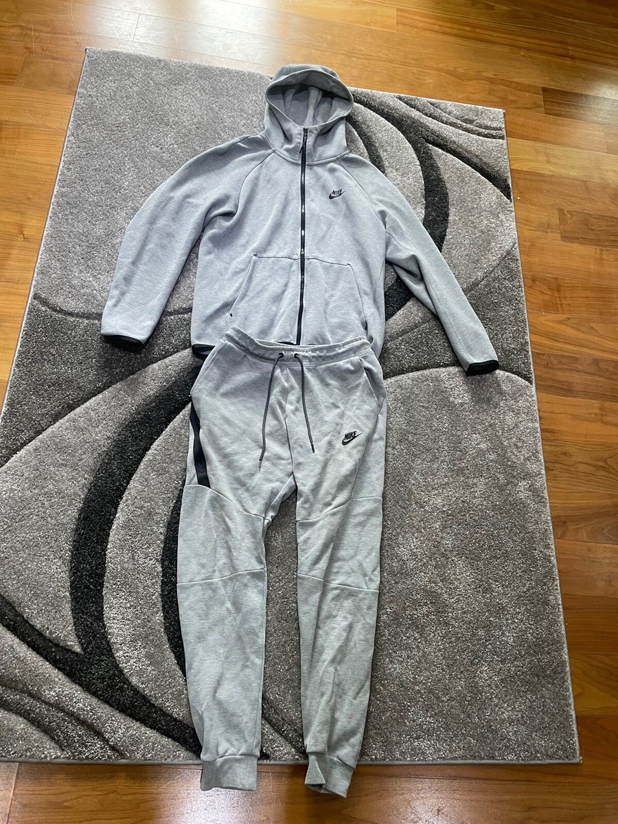 old season tech fleece reps