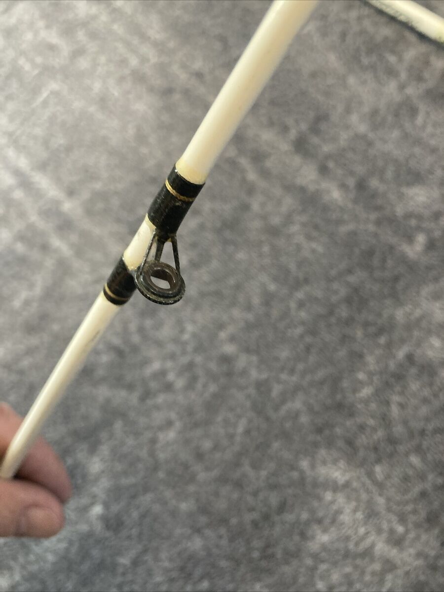 VTG SHAKESPEARE FISHING TIGER SPINCASTING COMBO (PSC015236 VTG SHAKESPEARE FISHING TIGER SPINCASTING COMBO (PSC015236