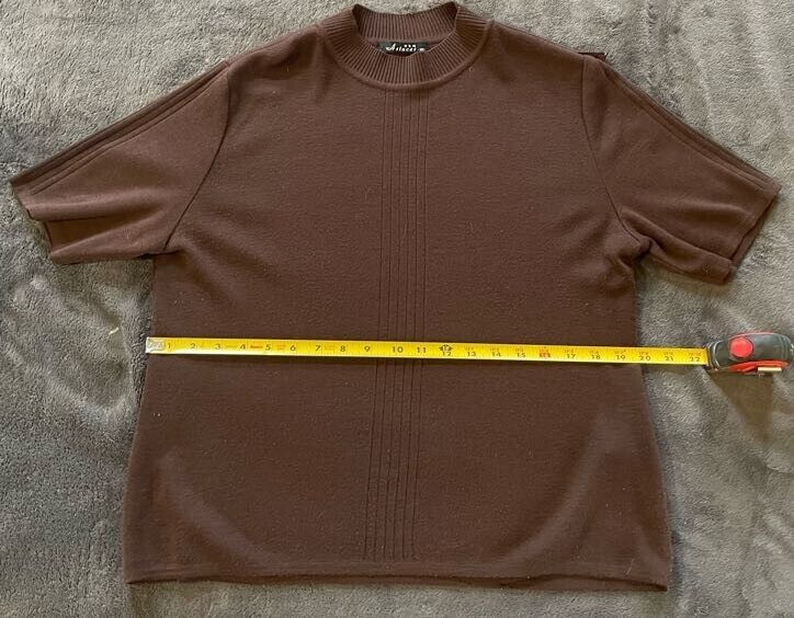 FALL PULLOVER SWEATER |Medium Brown Short Sleeve. image 7