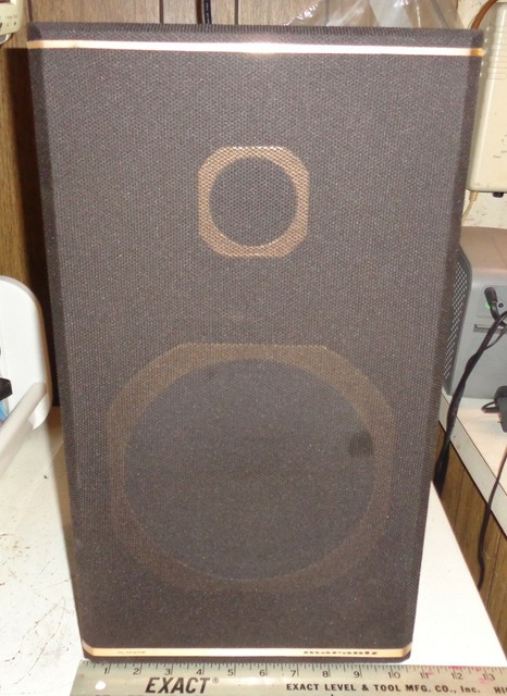 marantz stereo speakers